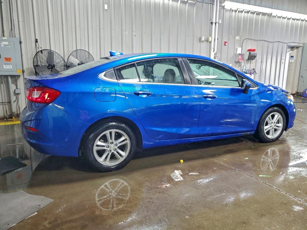 2016 CHEVROLET CRUZE LT photo 3