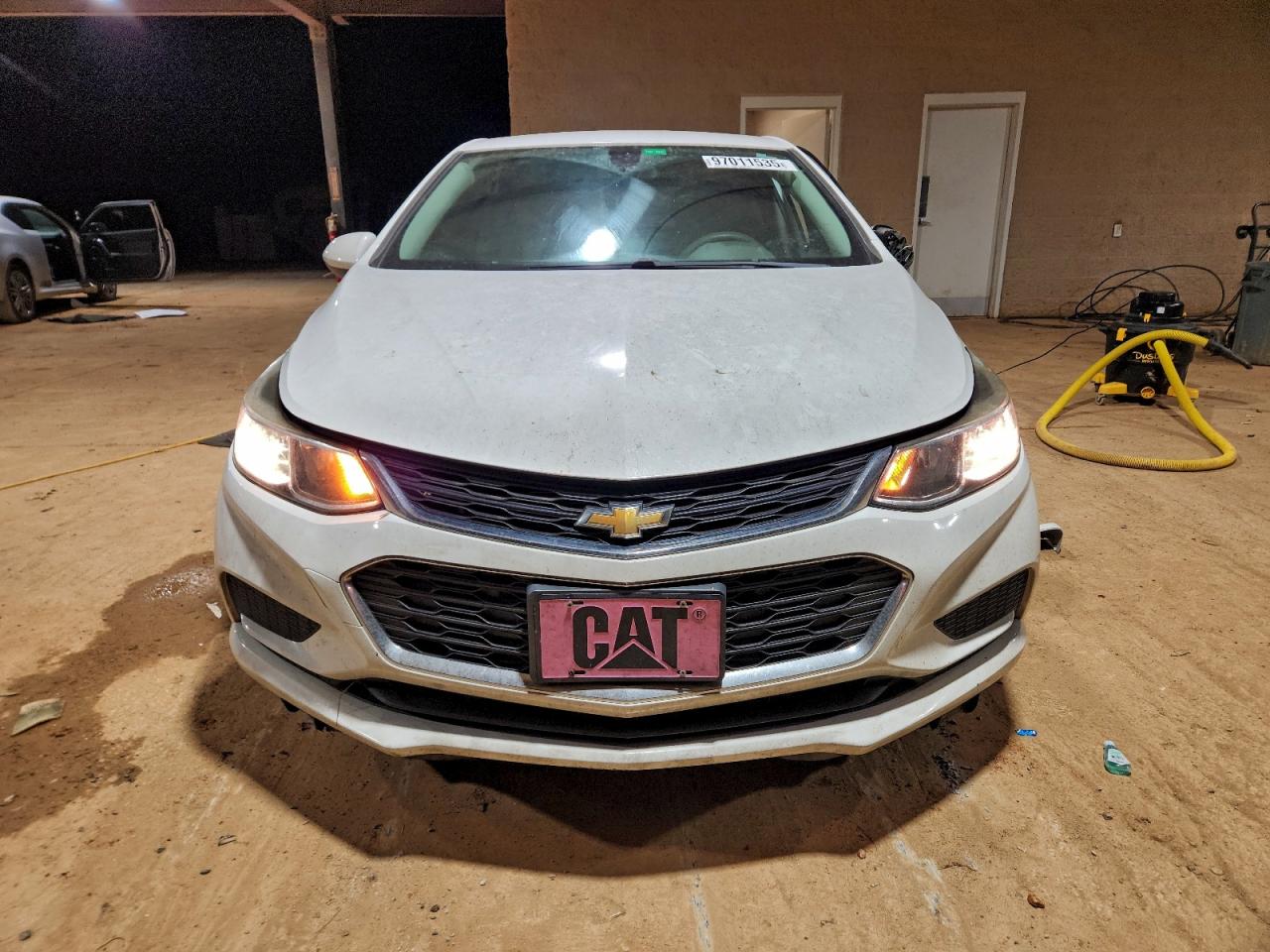 2017 CHEVROLET CRUZE LS photo 5