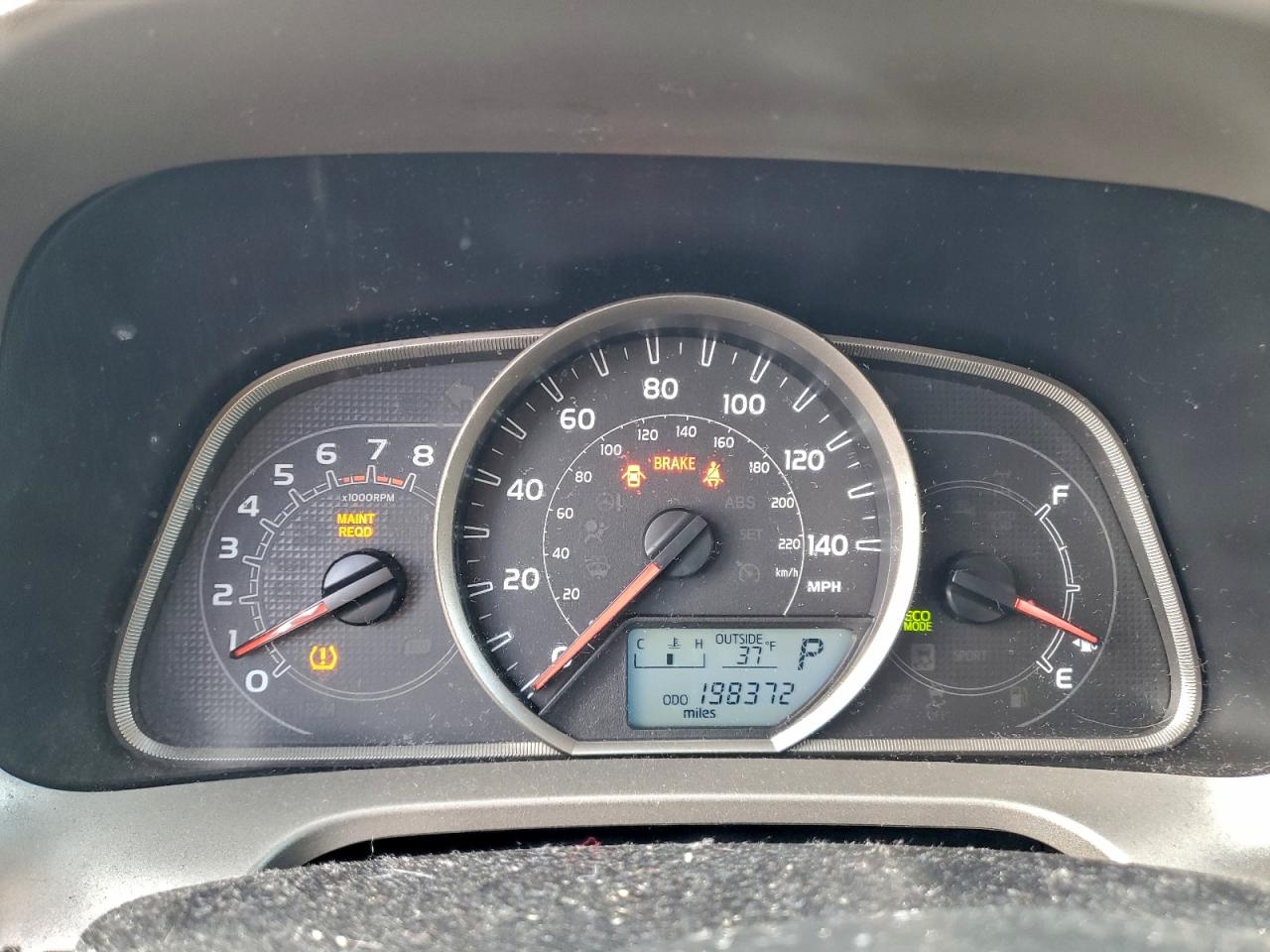 2013 TOYOTA RAV4 XLE photo 17