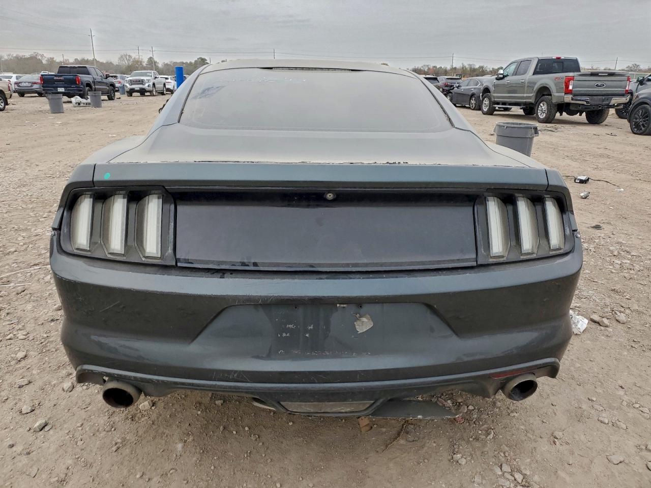 2015 FORD MUSTANG photo 6