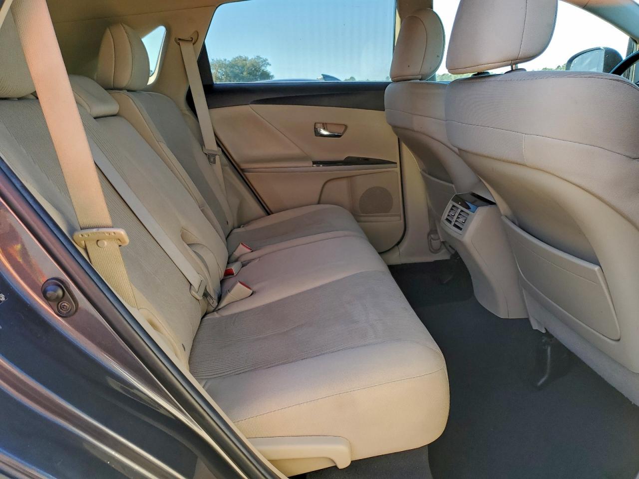 2011 TOYOTA VENZA photo 11