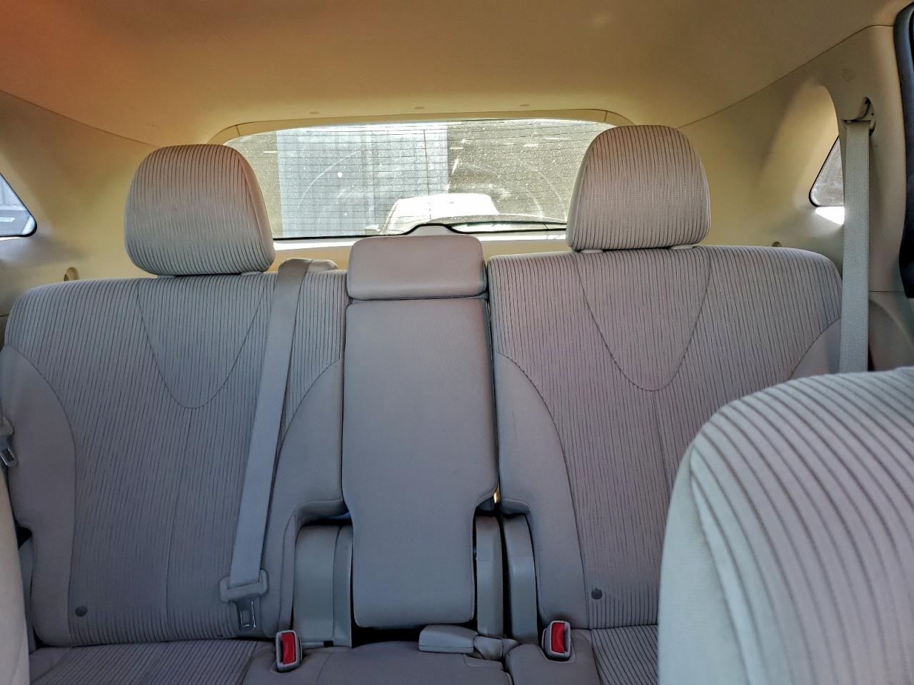 2011 TOYOTA VENZA photo 10