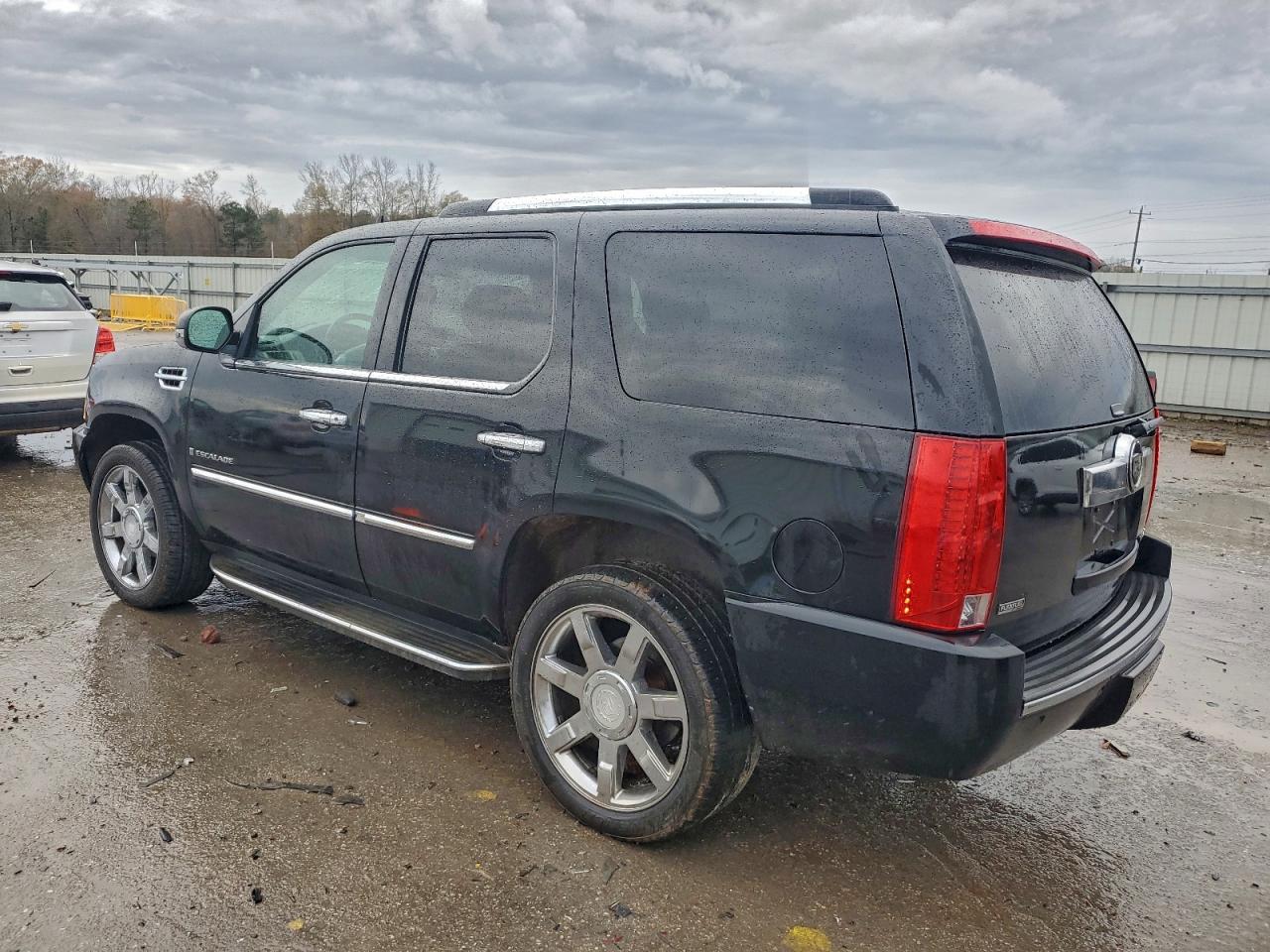 2009 CADILLAC ESCALADE LUXURY photo 4