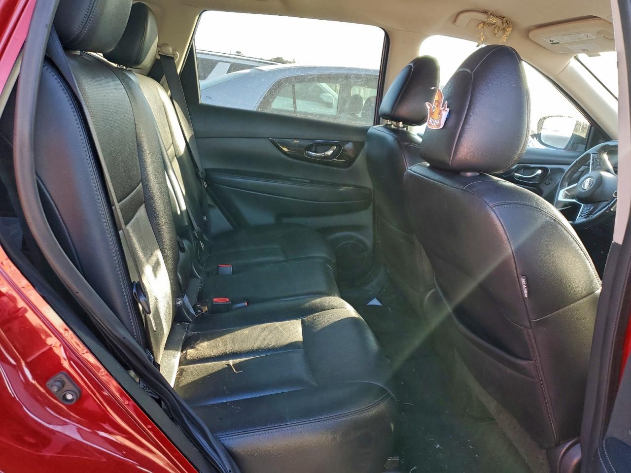 2017 NISSAN ROGUE SV photo 21