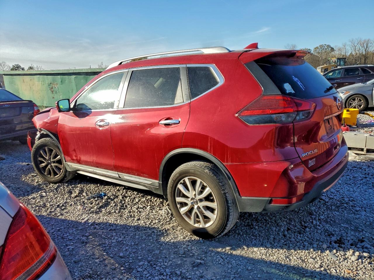 2017 NISSAN ROGUE SV photo 3