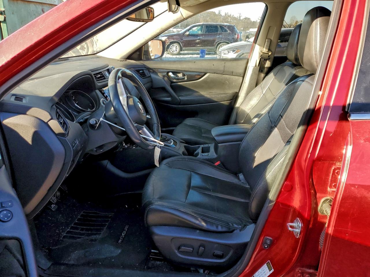2017 NISSAN ROGUE SV photo 13