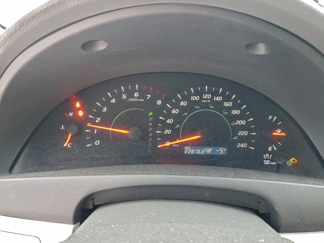 2009 TOYOTA CAMRY BASE photo 17