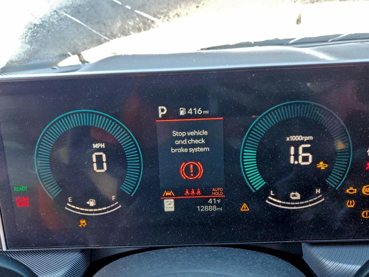 2024 HYUNDAI SONATA HYBRID photo 9