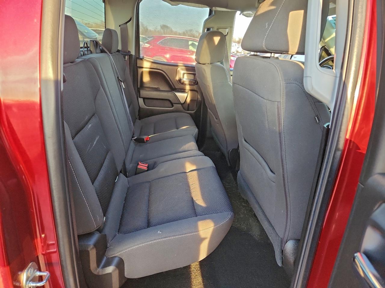 2017 CHEVROLET SILVERADO K1500 LT photo 28