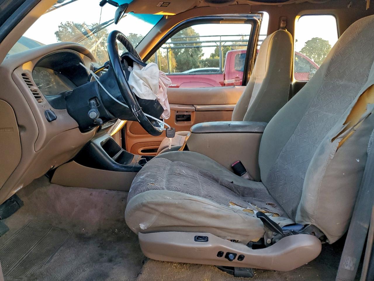 1998 FORD EXPLORER photo 13