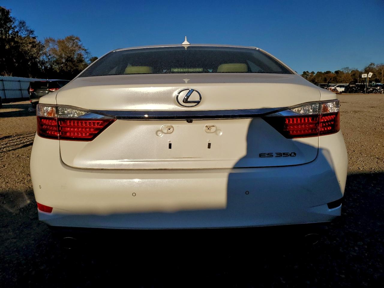 2013 LEXUS ES 350 photo 16