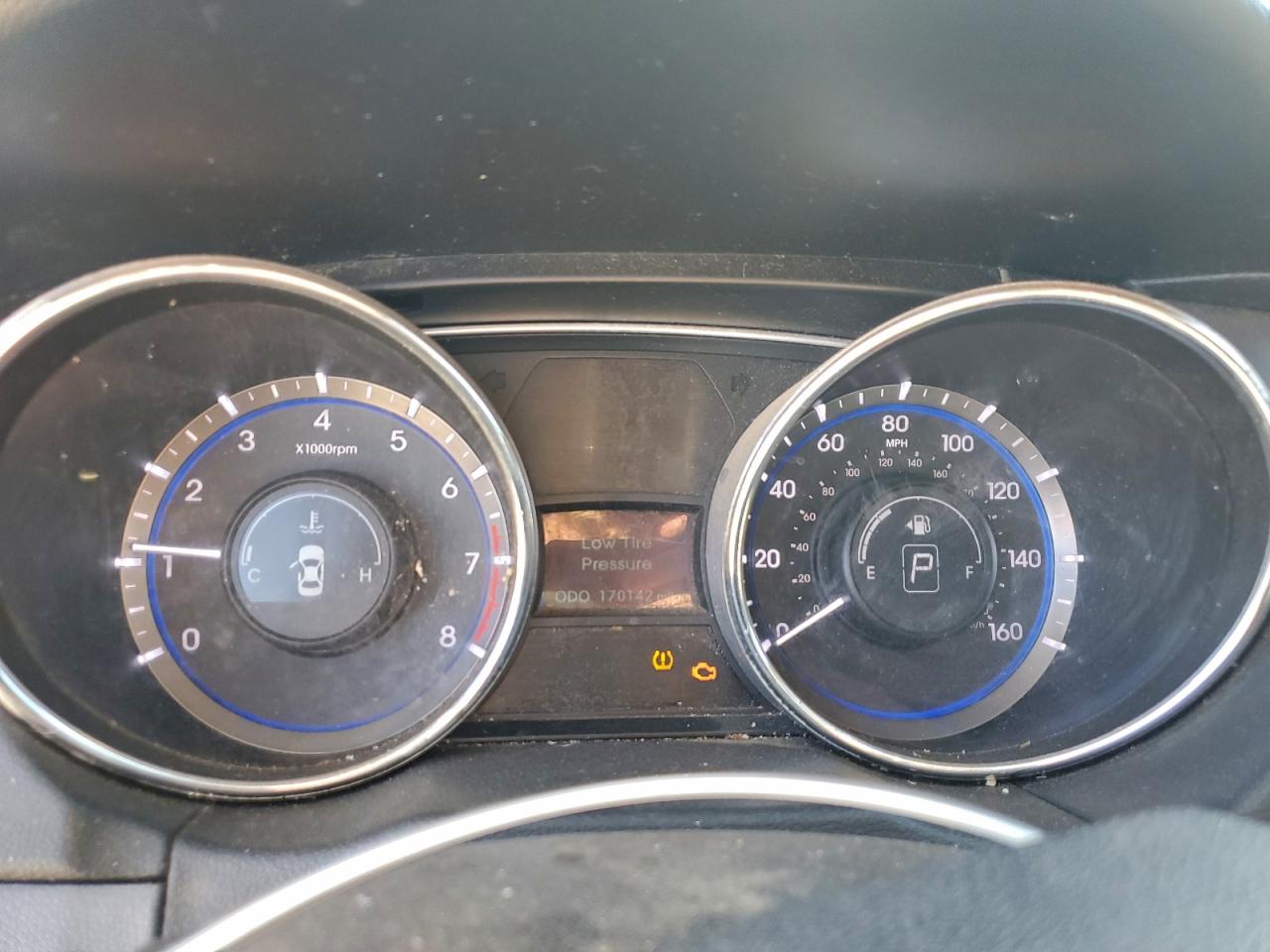 2011 HYUNDAI SONATA SE photo 25