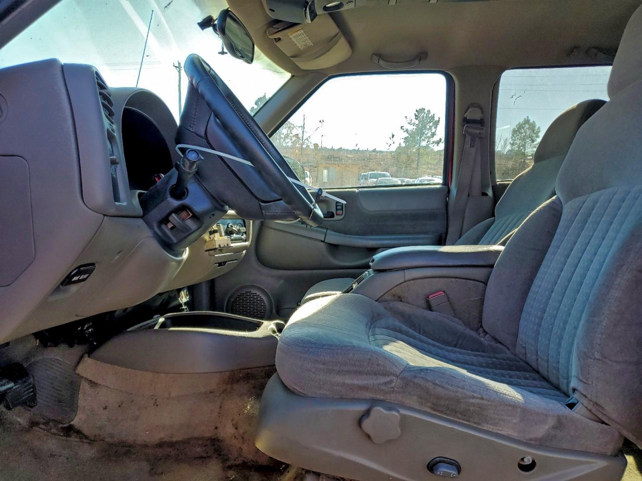 1998 CHEVROLET BLAZER photo 13