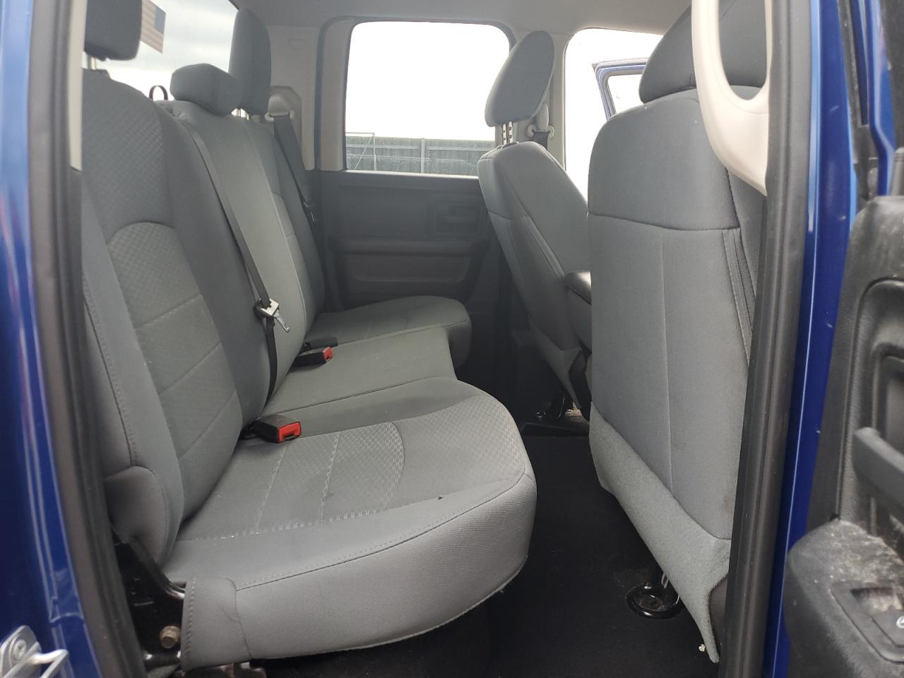 2015 RAM 1500 ST photo 10