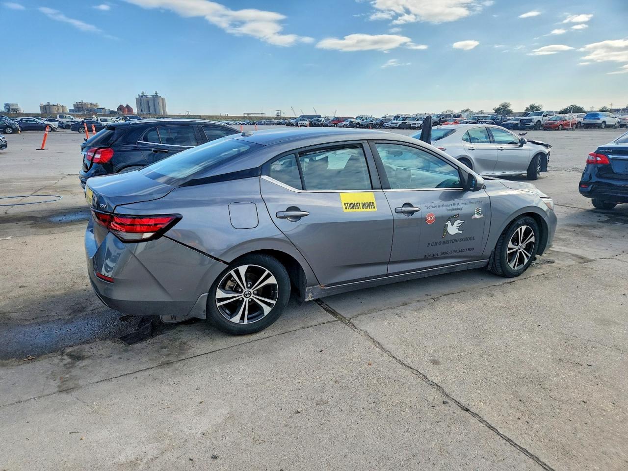 2022 NISSAN SENTRA SV photo 3