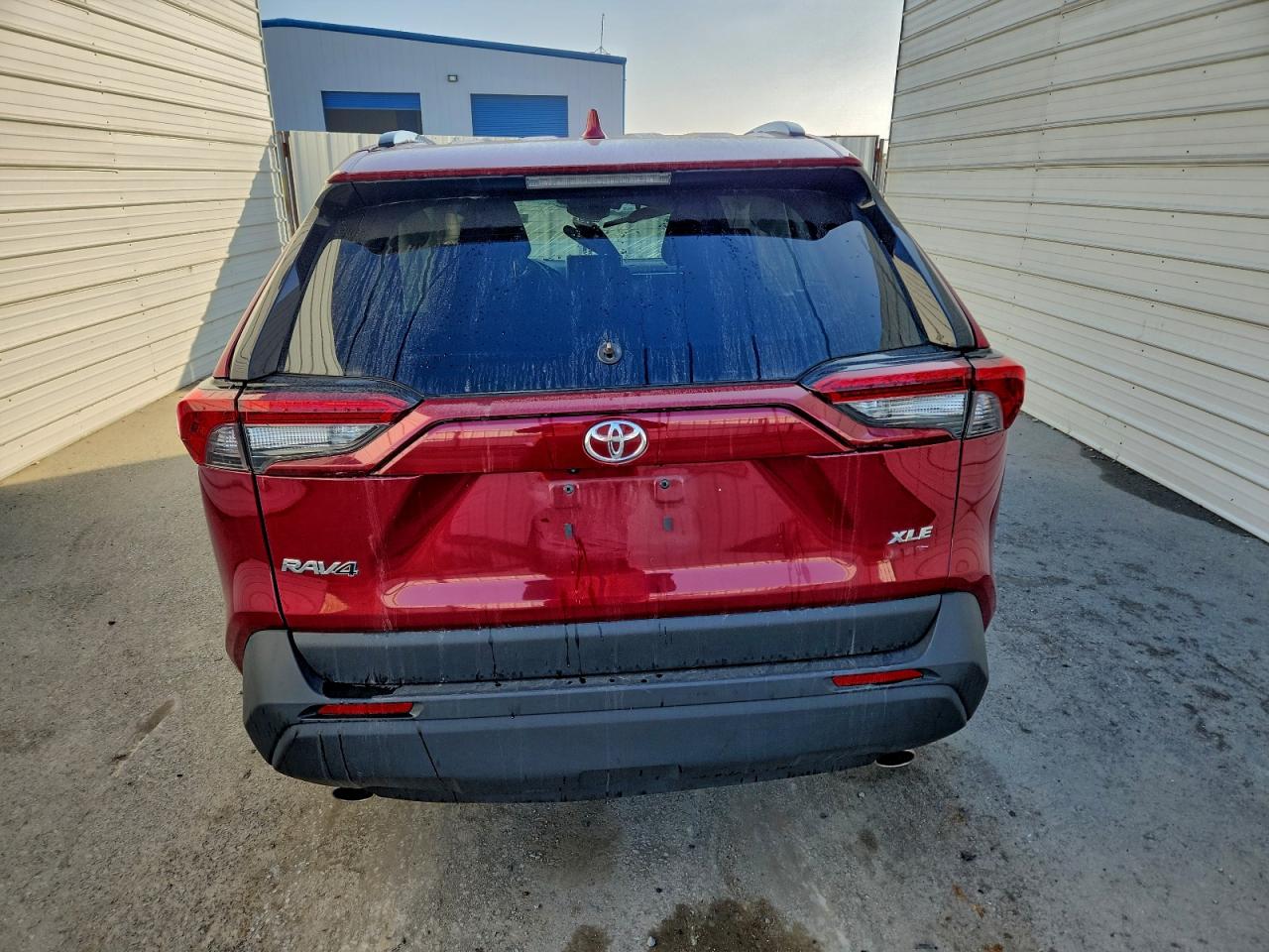 2025 TOYOTA RAV4 XLE photo 11