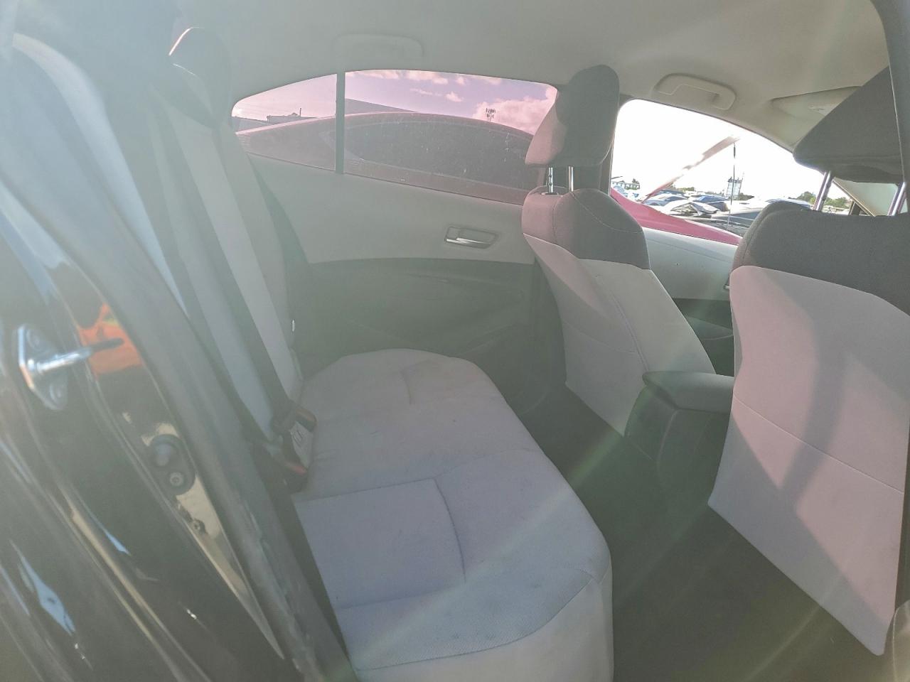 2020 TOYOTA COROLLA L photo 19