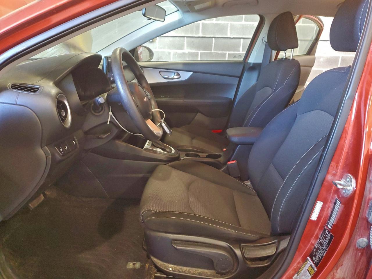 2024 KIA FORTE LX photo 13