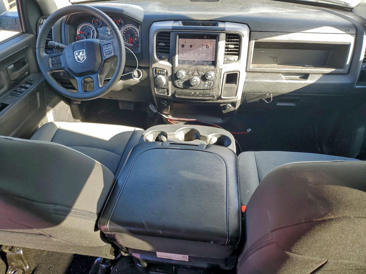 2023 RAM 1500 CLASSIC TRADESMAN photo 15