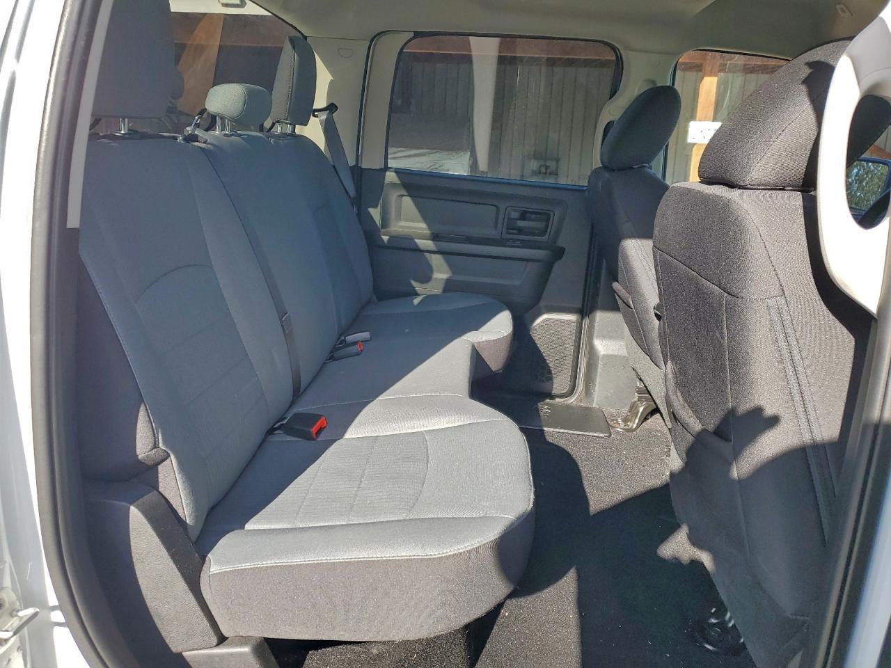 2023 RAM 1500 CLASSIC TRADESMAN photo 19