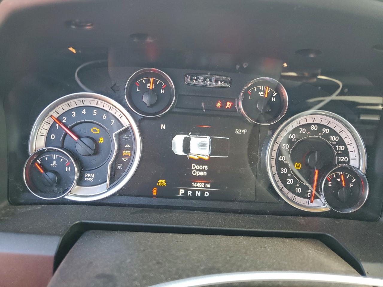 2023 RAM 1500 CLASSIC TRADESMAN photo 17