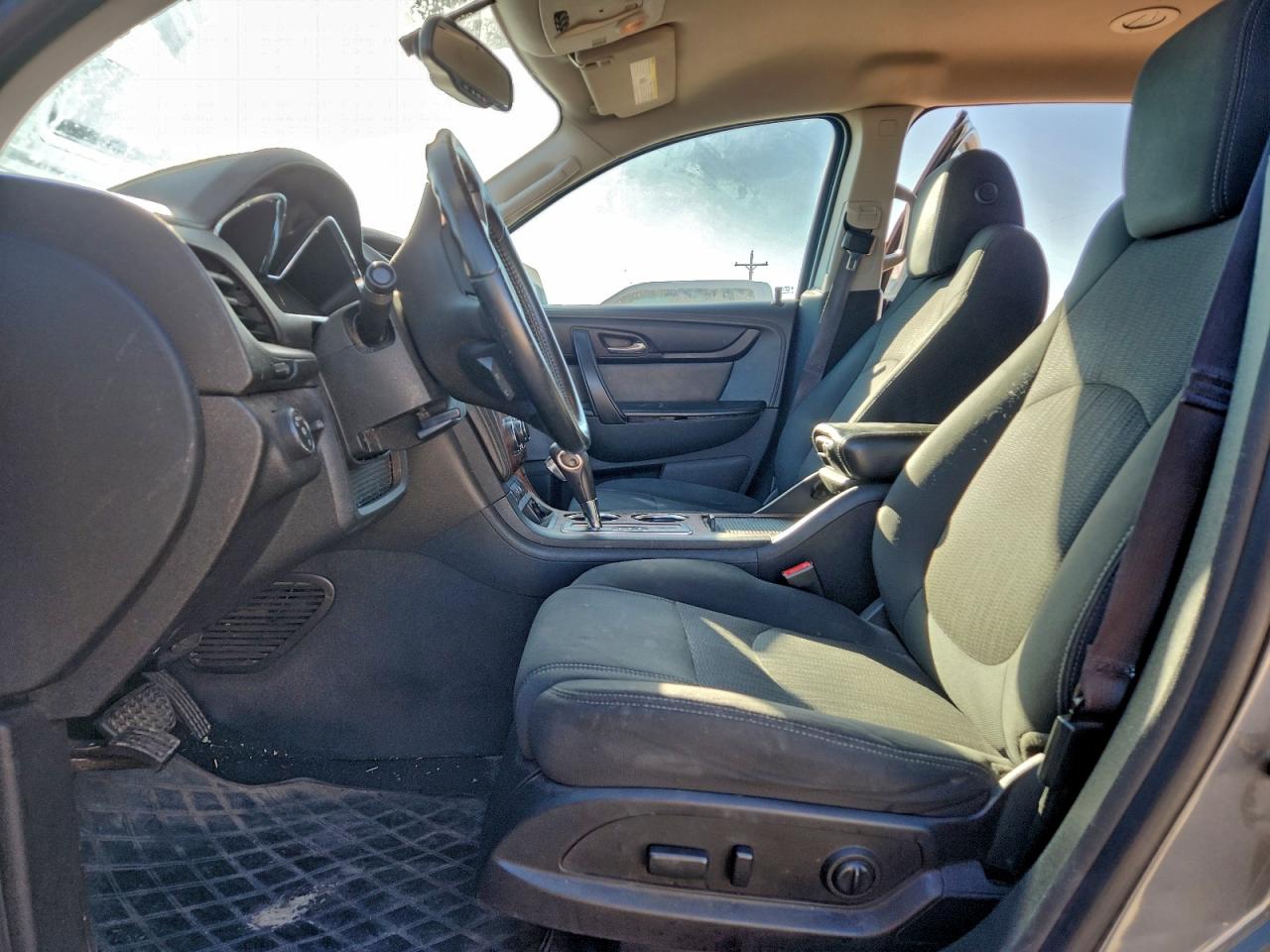 2014 CHEVROLET TRAVERSE LT photo 7