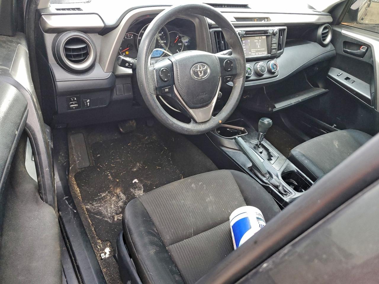 2016 TOYOTA RAV4 LE photo 8