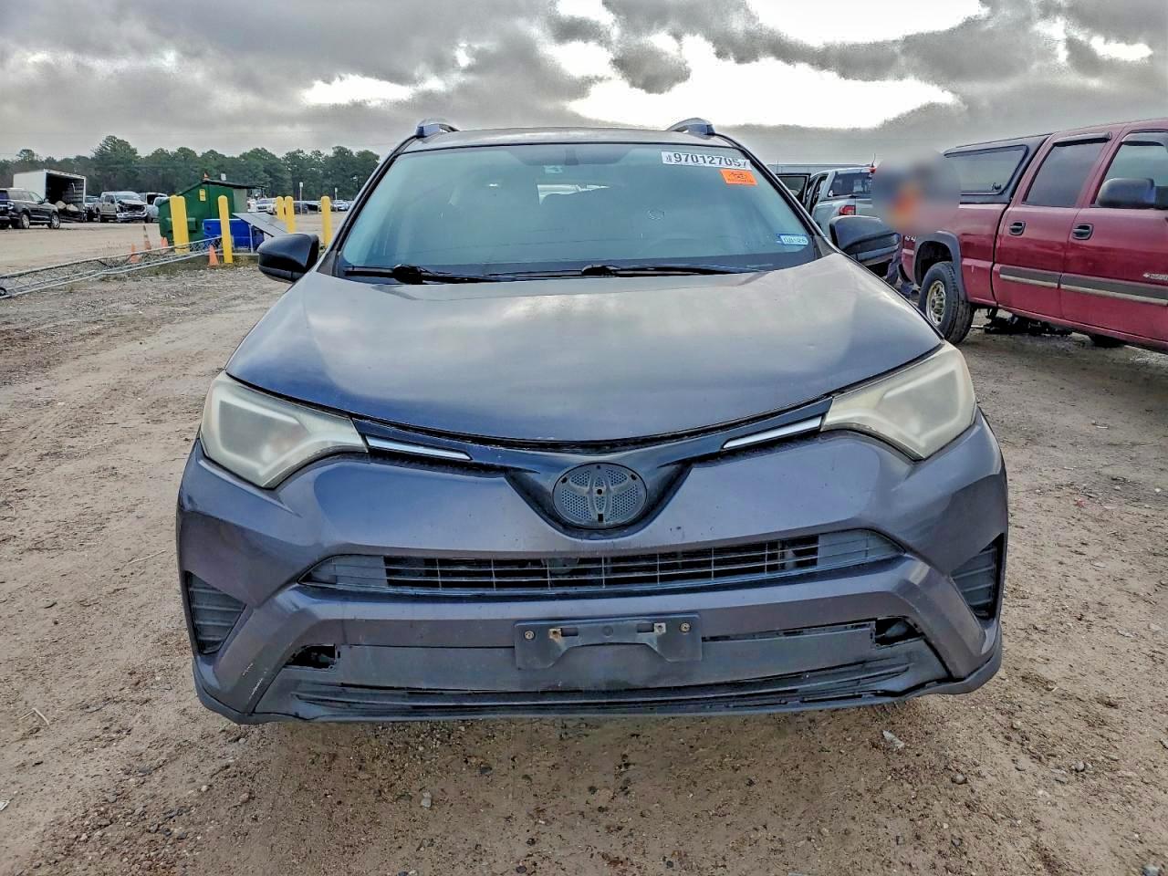 2016 TOYOTA RAV4 LE photo 5