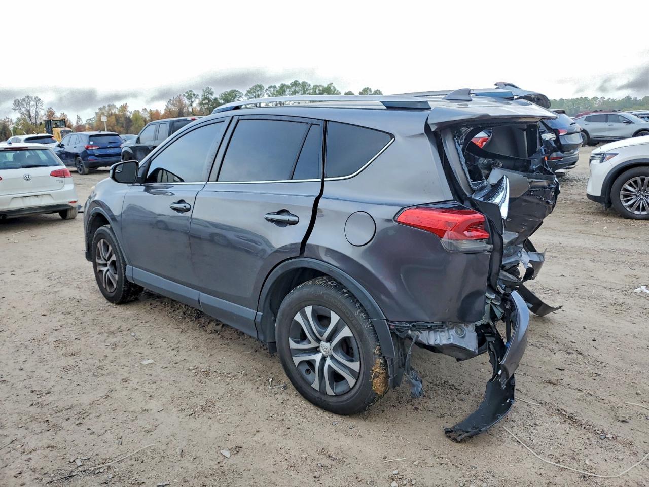 2016 TOYOTA RAV4 LE photo 2