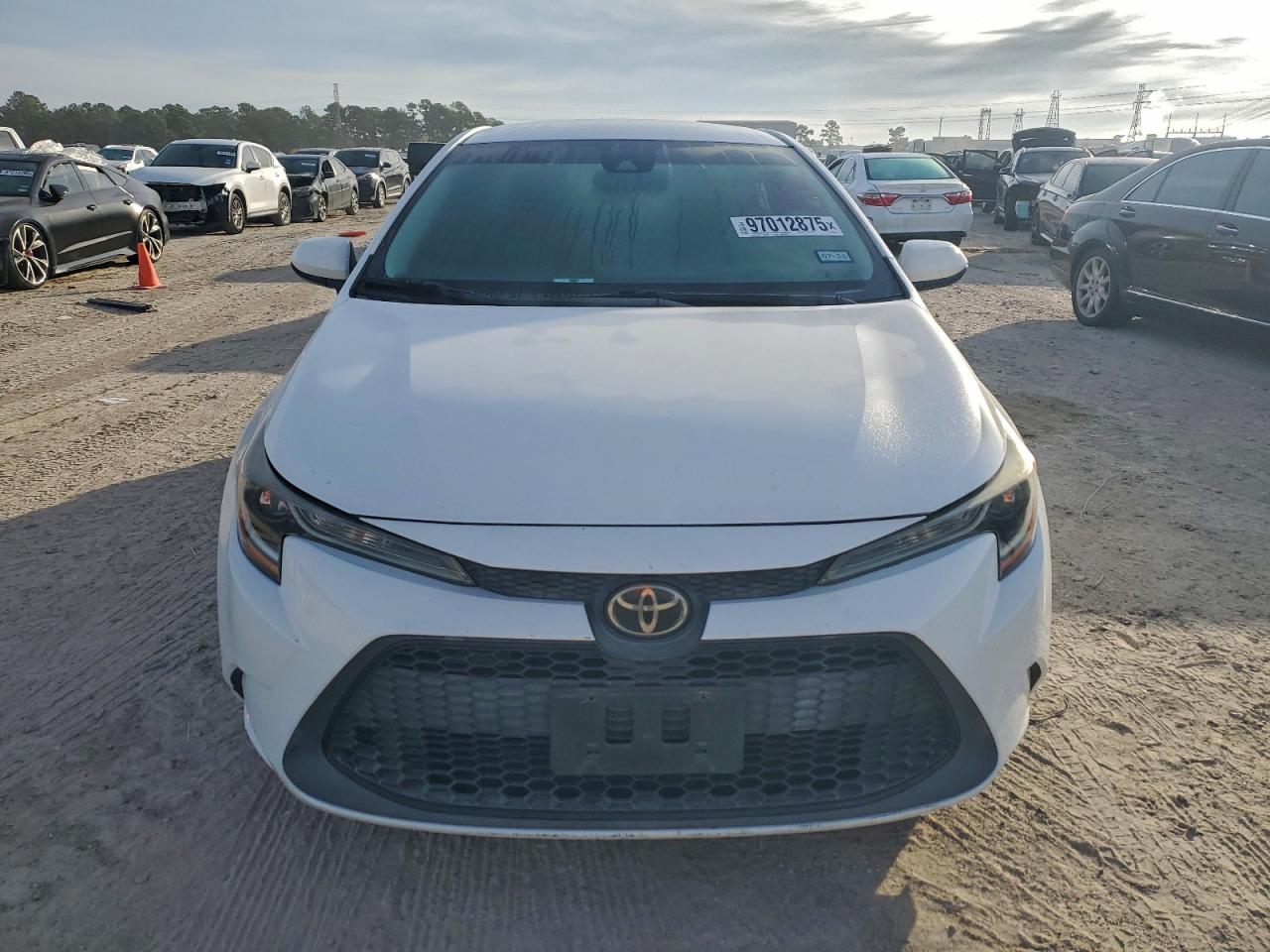2020 TOYOTA COROLLA LE photo 9
