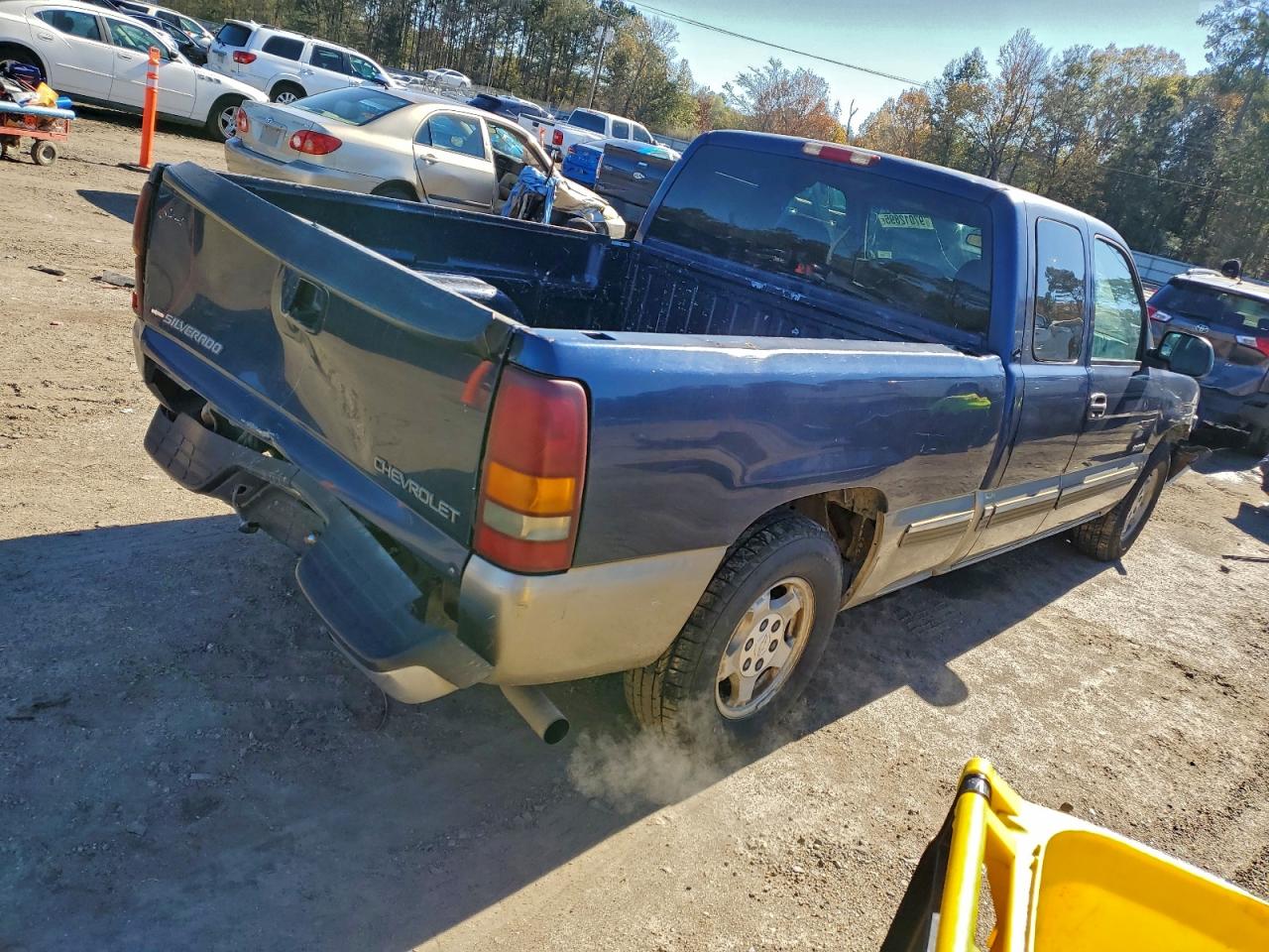 2002 CHEVROLET SILVERADO C1500 photo 7