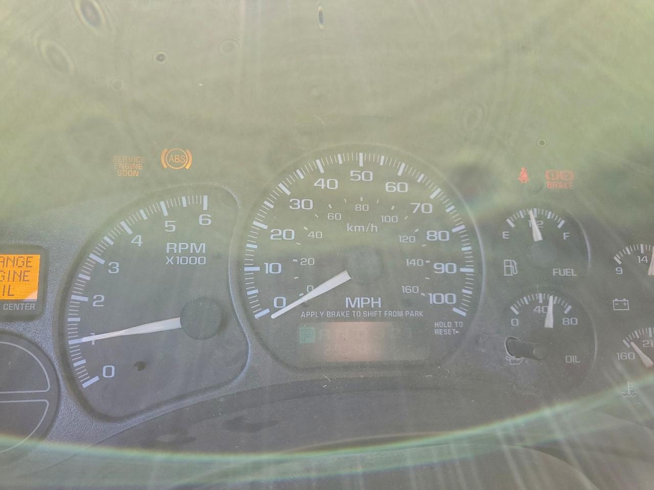 2002 CHEVROLET SILVERADO C1500 photo 25