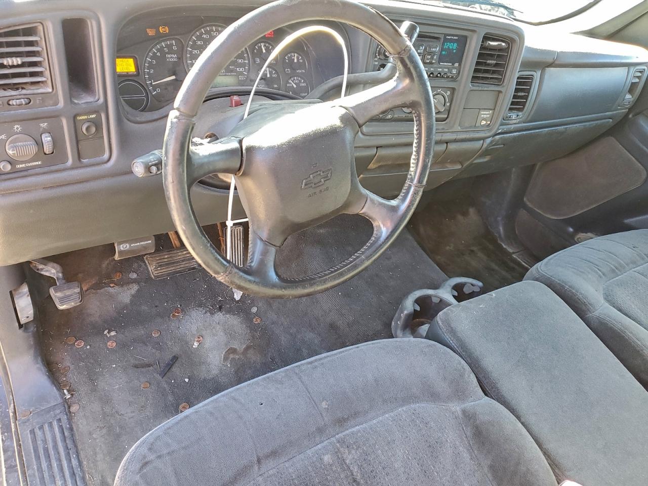 2002 CHEVROLET SILVERADO C1500 photo 22