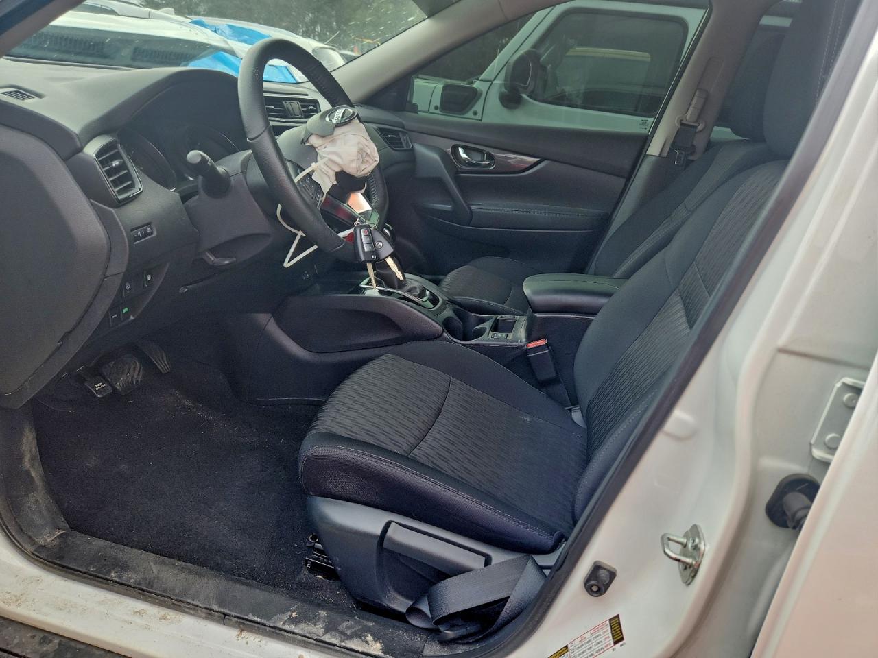 2019 NISSAN ROGUE S photo 13