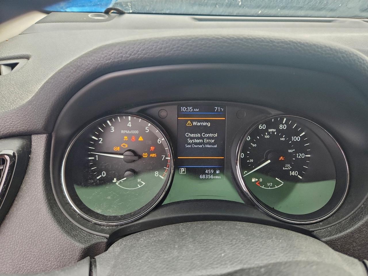 2019 NISSAN ROGUE S photo 17