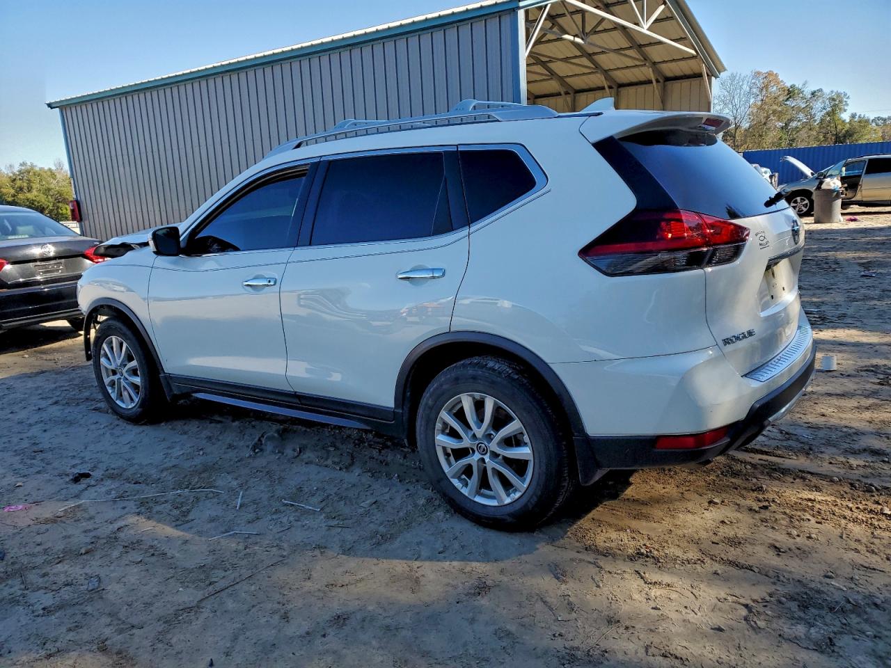 2019 NISSAN ROGUE S photo 3