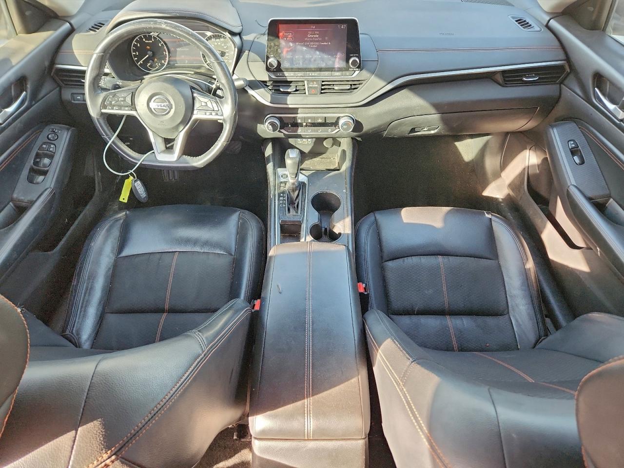 2019 NISSAN ALTIMA SR photo 8