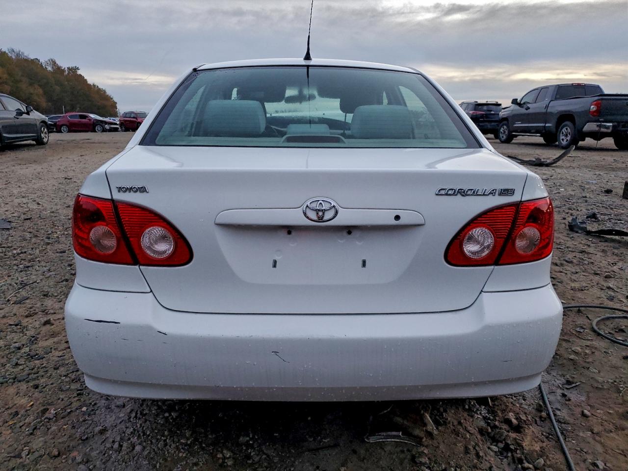 2007 TOYOTA COROLLA photo 11