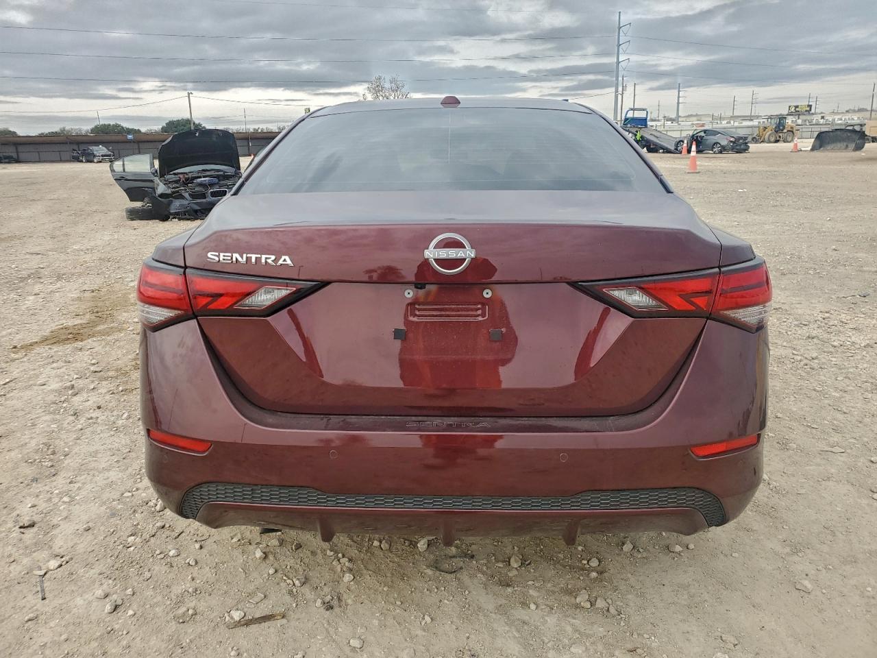 2025 NISSAN SENTRA SV photo 11