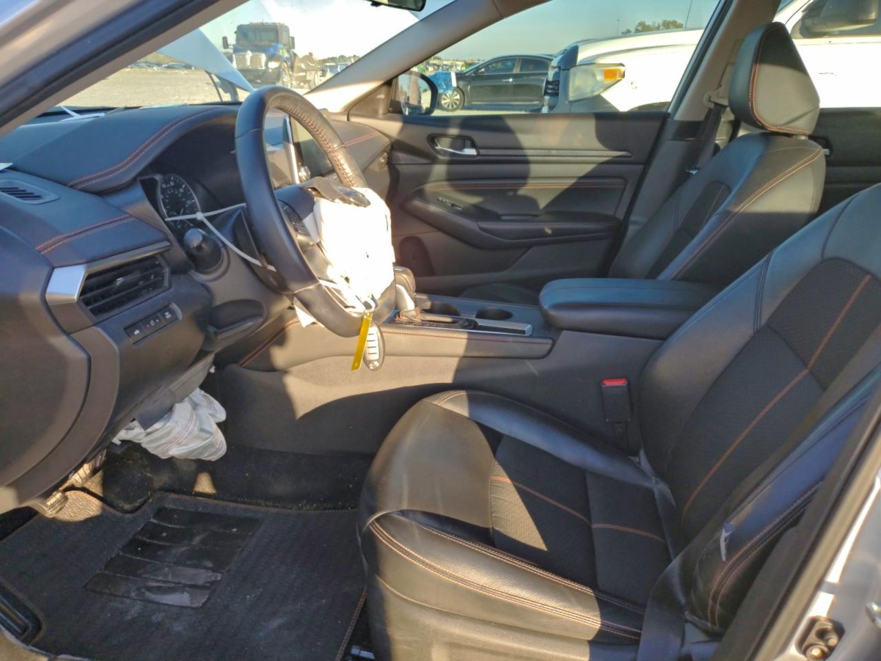 2019 NISSAN ALTIMA SR photo 13