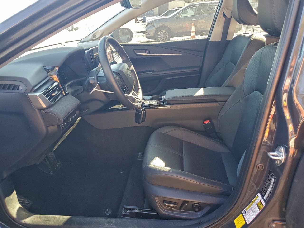 2025 TOYOTA CAMRY XSE photo 13