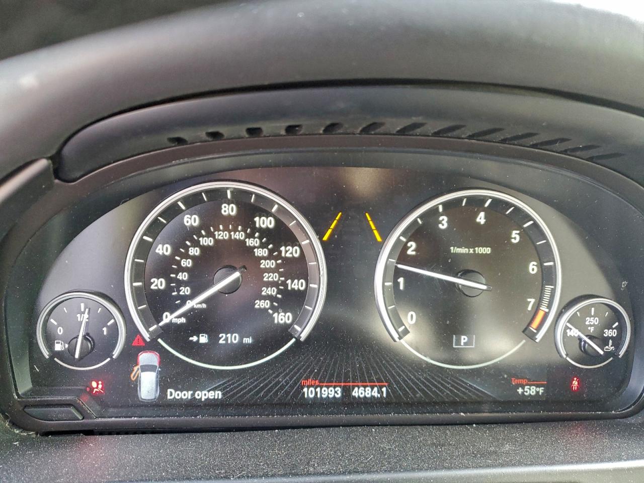 2016 BMW X5 XDRIVE50I photo 9