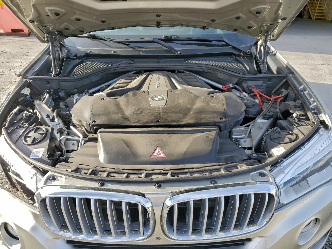 2016 BMW X5 XDRIVE50I photo 12