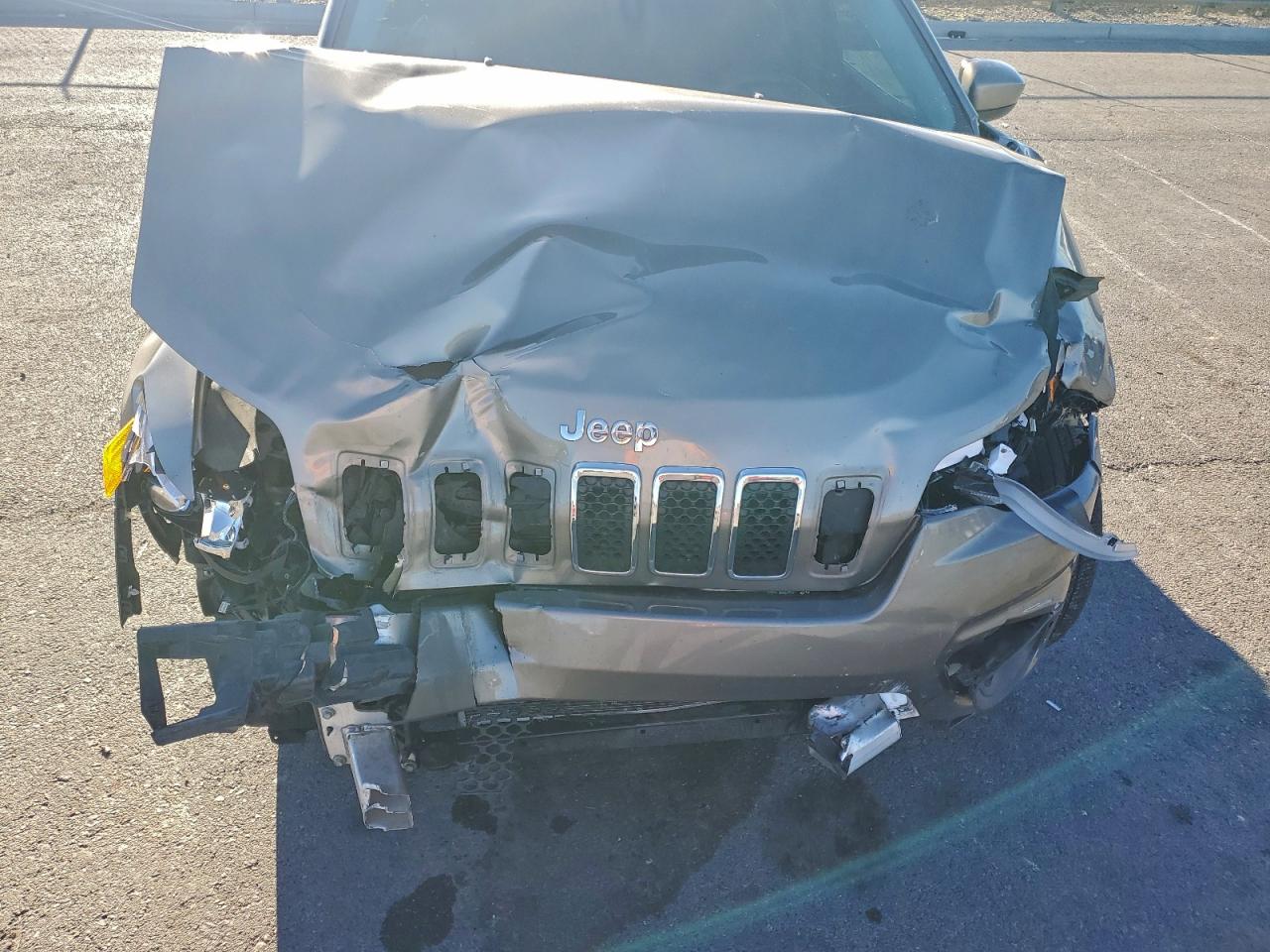 2019 JEEP CHEROKEE LATITUDE photo 12