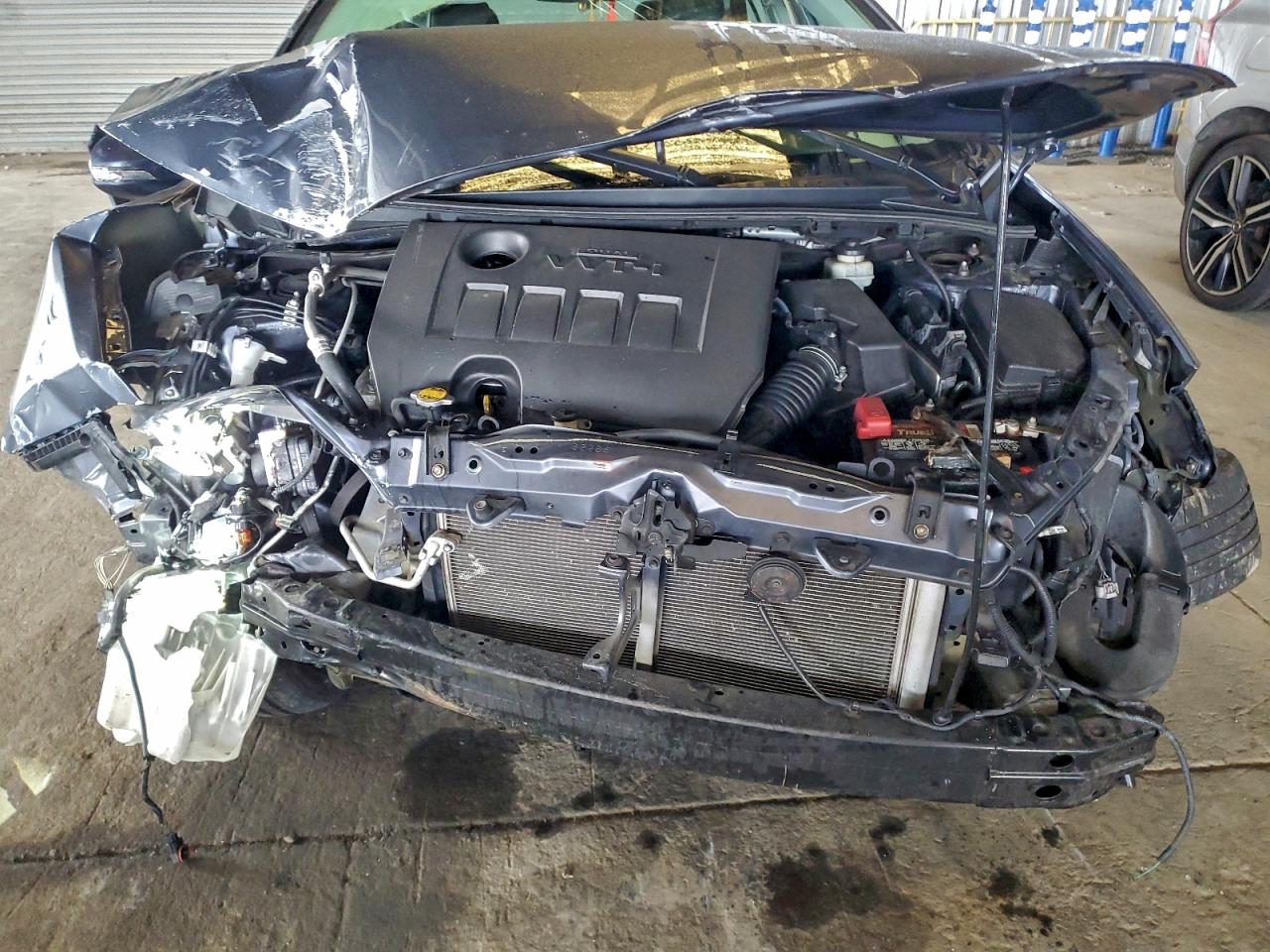 2015 TOYOTA COROLLA L photo 11