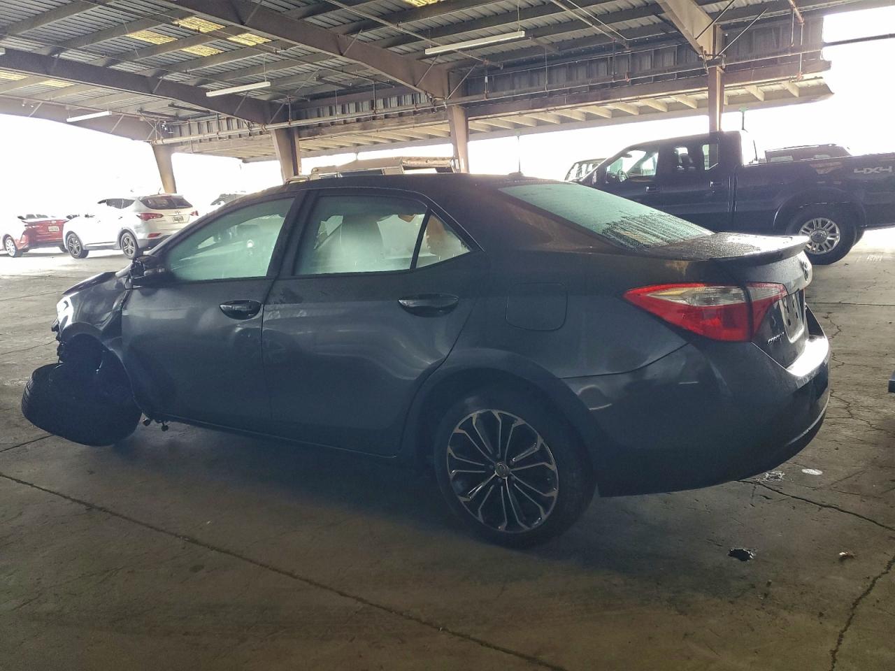 2015 TOYOTA COROLLA L photo 2