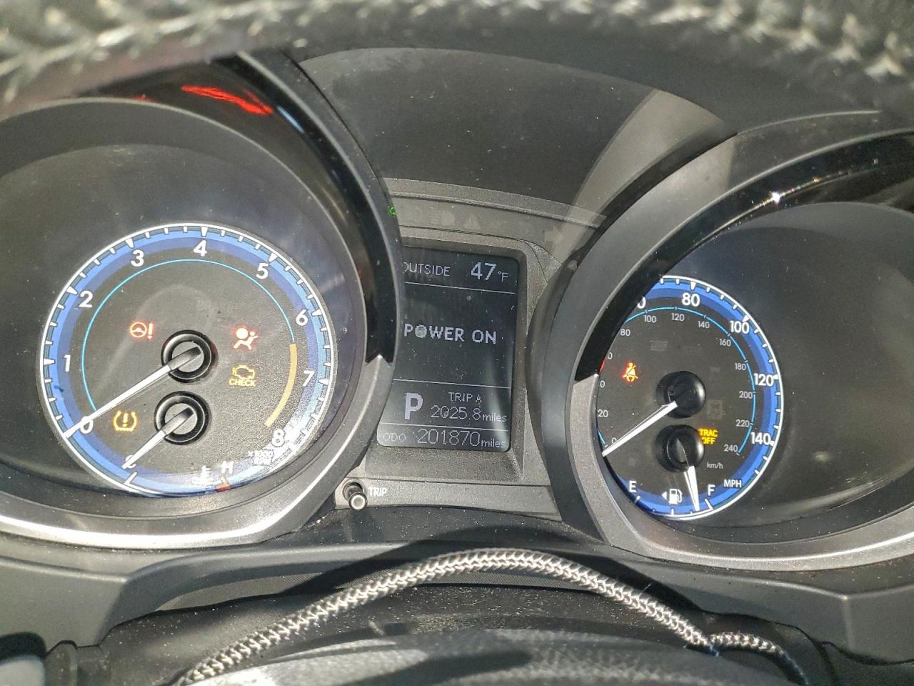 2015 TOYOTA COROLLA L photo 9
