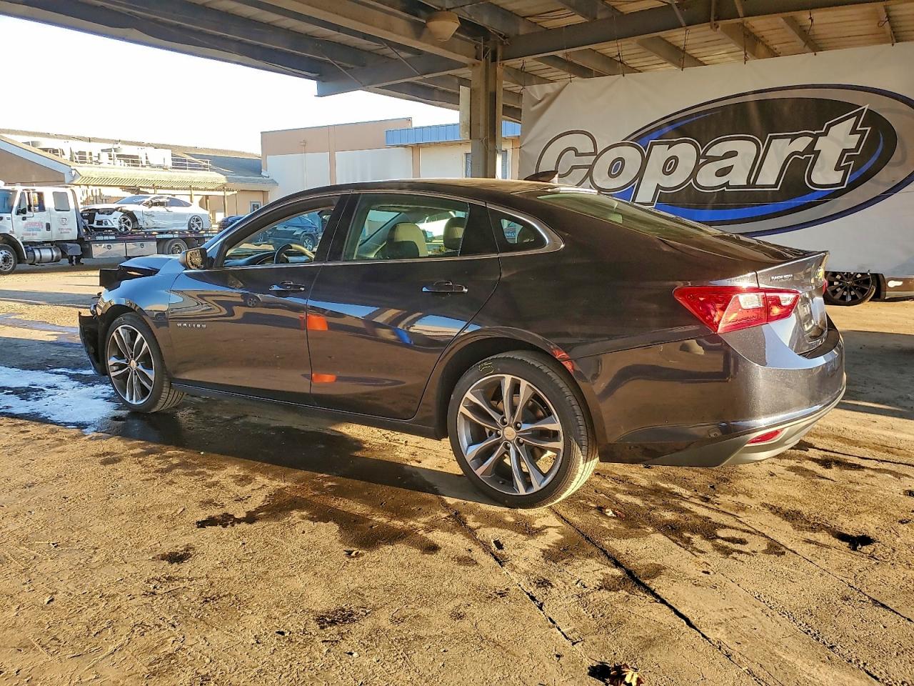 2023 CHEVROLET MALIBU LT photo 3