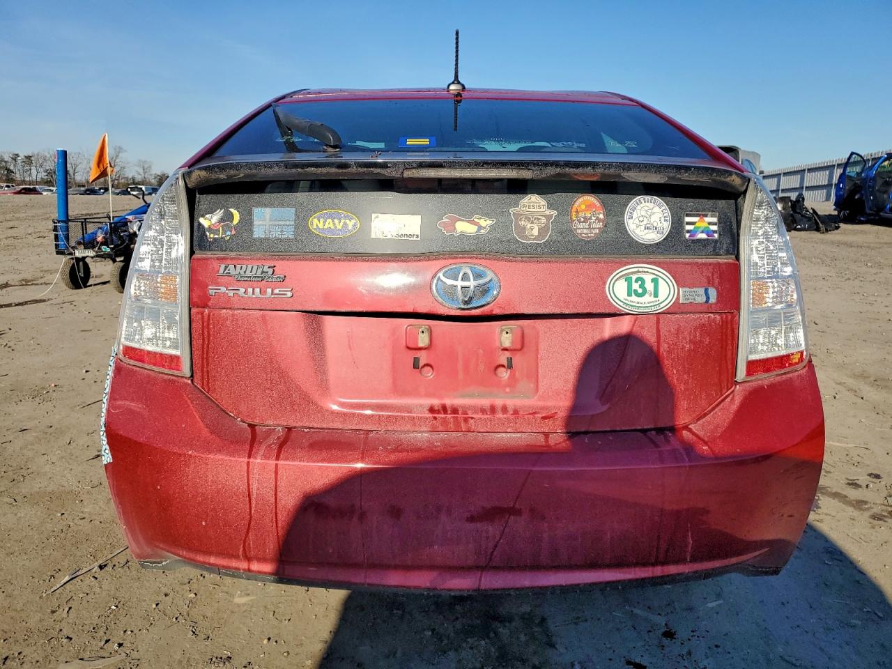 2011 TOYOTA PRIUS photo 6