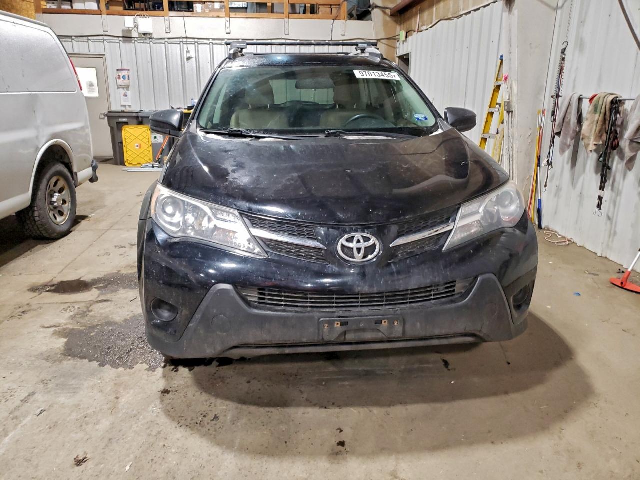 2013 TOYOTA RAV4 LE photo 5